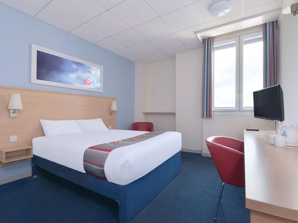Travelodge Bedford Wyboston Zimmer foto